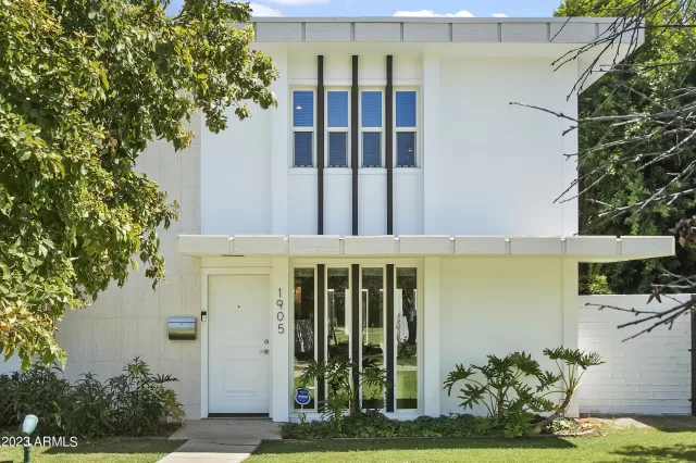 MLS: 6583425 Condo For Sale