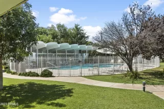 Photo #2: 6583425 Listing