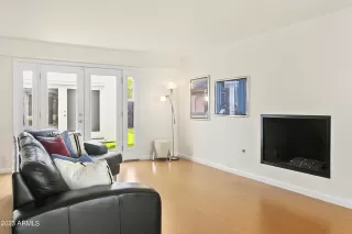 Photo #3: 6583425 Listing