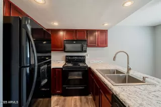 Photo #4: 6583541 Listing