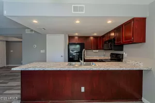 Photo #5: 6583541 Listing