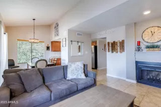 Photo #3: 6583733 Listing