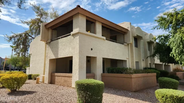 MLS: 6583794 Condo For Sale