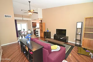 Photo #5: 6583883 Listing 