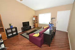 Photo #6: 6583883 Listing 