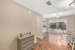 Photo #6: 6583934 Listing