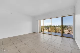 Photo #5: 6583957 Listing