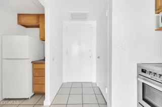 Photo #6: 6583957 Listing