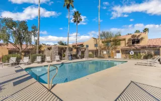 Photo #6: 6583959 Listing