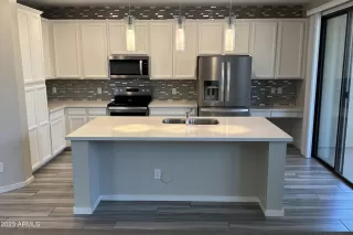 Photo #2: 6584099 Listing 
