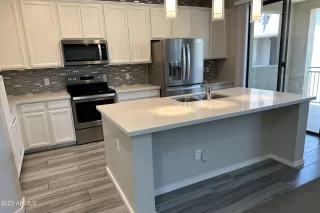 Photo #3: 6584099 Listing 