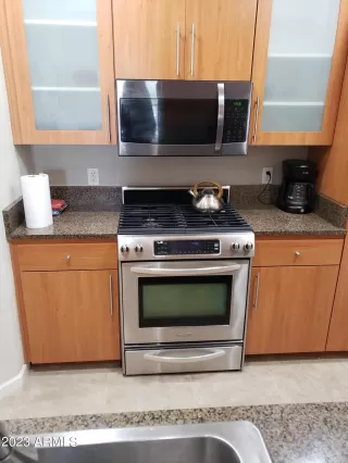 Photo #4: 6584106 Listing