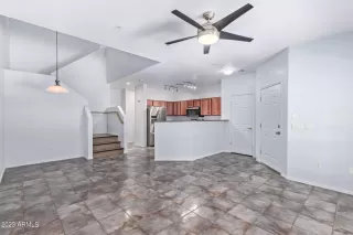 Photo #6: 6584148 Listing