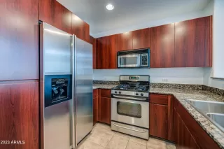 Photo #4: 6584595 Listing