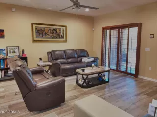 Photo #4: 6584634 Listing