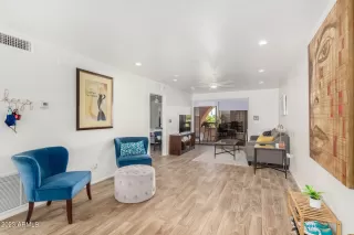 Photo #2: 6584752 Listing 