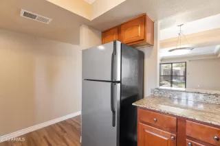 Photo #6: 6584910 Listing 