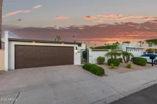 Photo #2: 6584944 Listing