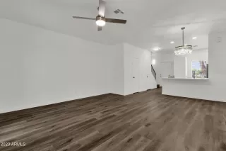 Photo #5: 6585010 Listing 