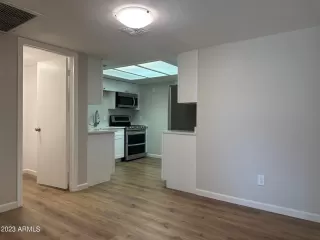 Photo #2: 6585035 Listing