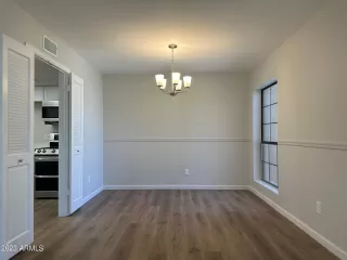 Photo #5: 6585035 Listing