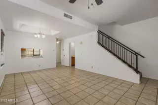 Photo #4: 6585056 Listing 