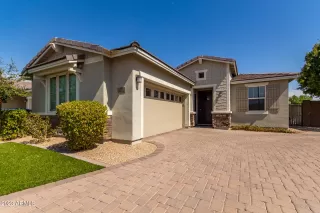 Photo #1: 6585111 Listing