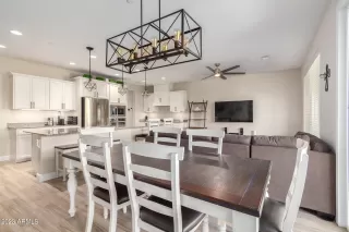 Photo #6: 6585111 Listing