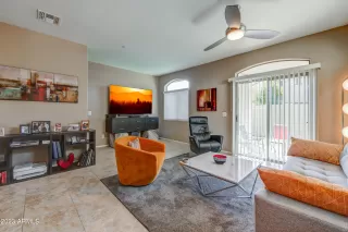 Photo #4: 6585164 Listing