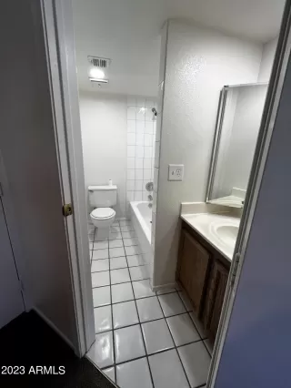 Photo #6: 6585188 Listing 