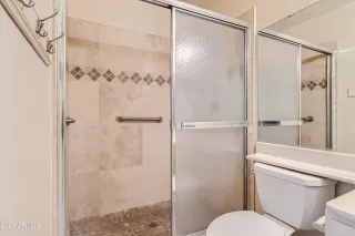 Photo #5: 6585194 Listing