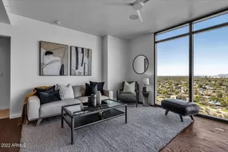 Photo #4: 6585199 Listing