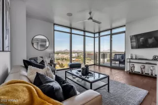 Photo #5: 6585199 Listing