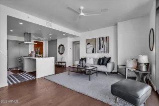 Photo #6: 6585199 Listing