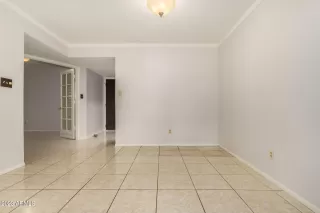 Photo #3: 6585242 Listing