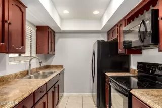 Photo #5: 6585242 Listing