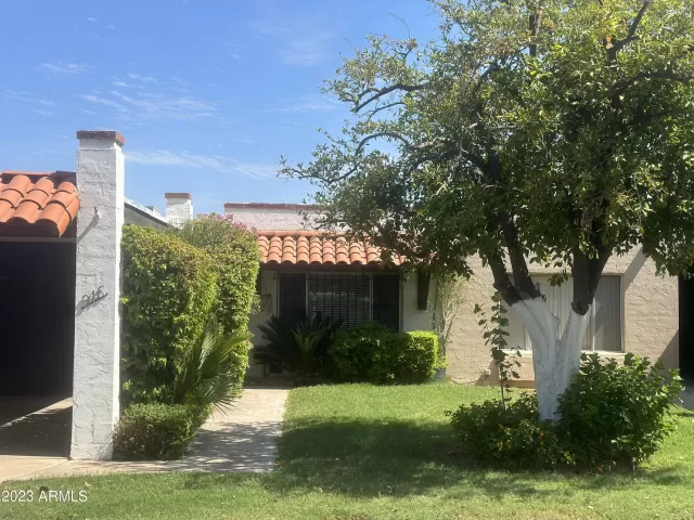 MLS: 6585328 Condo For Sale