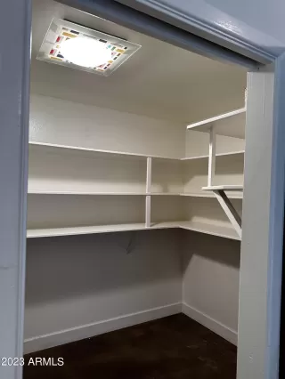 Photo #6: 6585328 Listing