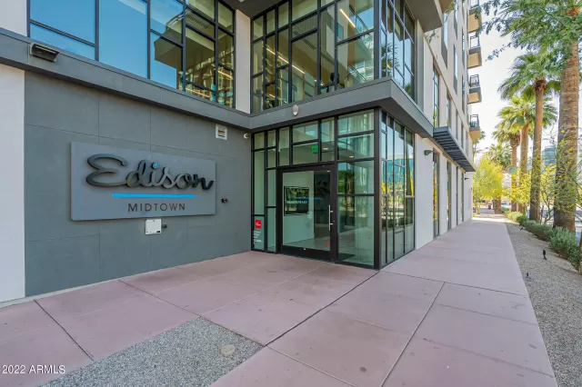 MLS: 6585352 Condo For Sale