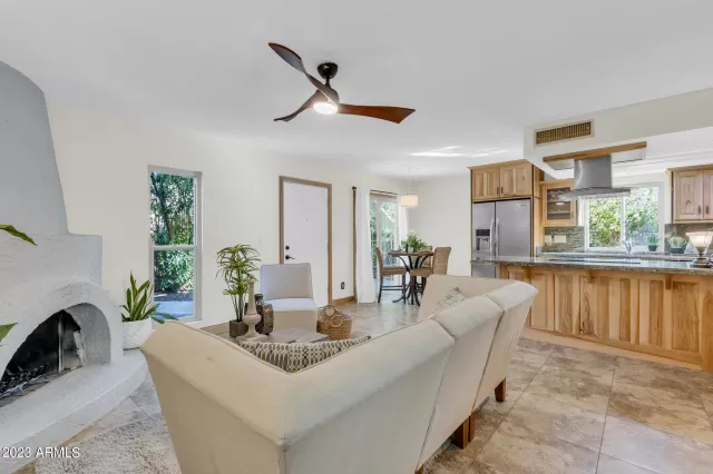 MLS: 6585515 Condo For Sale