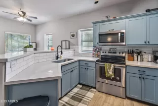 Photo #4: 6585600 Listing