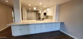 Photo #5: 6585609 Listing