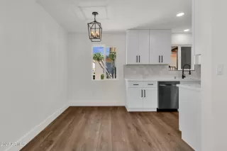 Photo #5: 6585802 Listing 