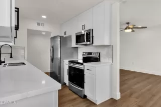 Photo #6: 6585802 Listing 