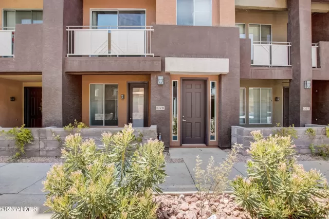 MLS: 6585822 Condo For Sale