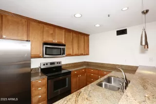 Photo #2: 6586022 Listing