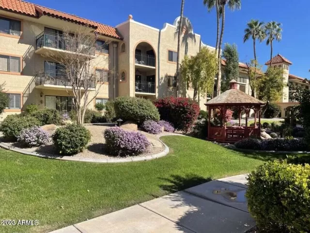 MLS: 6586208 Condo For Sale