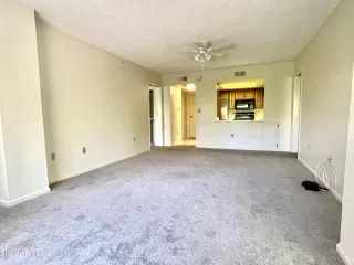 Photo #3: 6586208 Listing