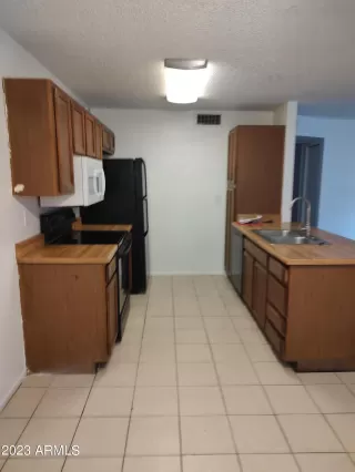 Photo #4: 6586215 Listing 