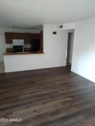 Photo #6: 6586215 Listing 